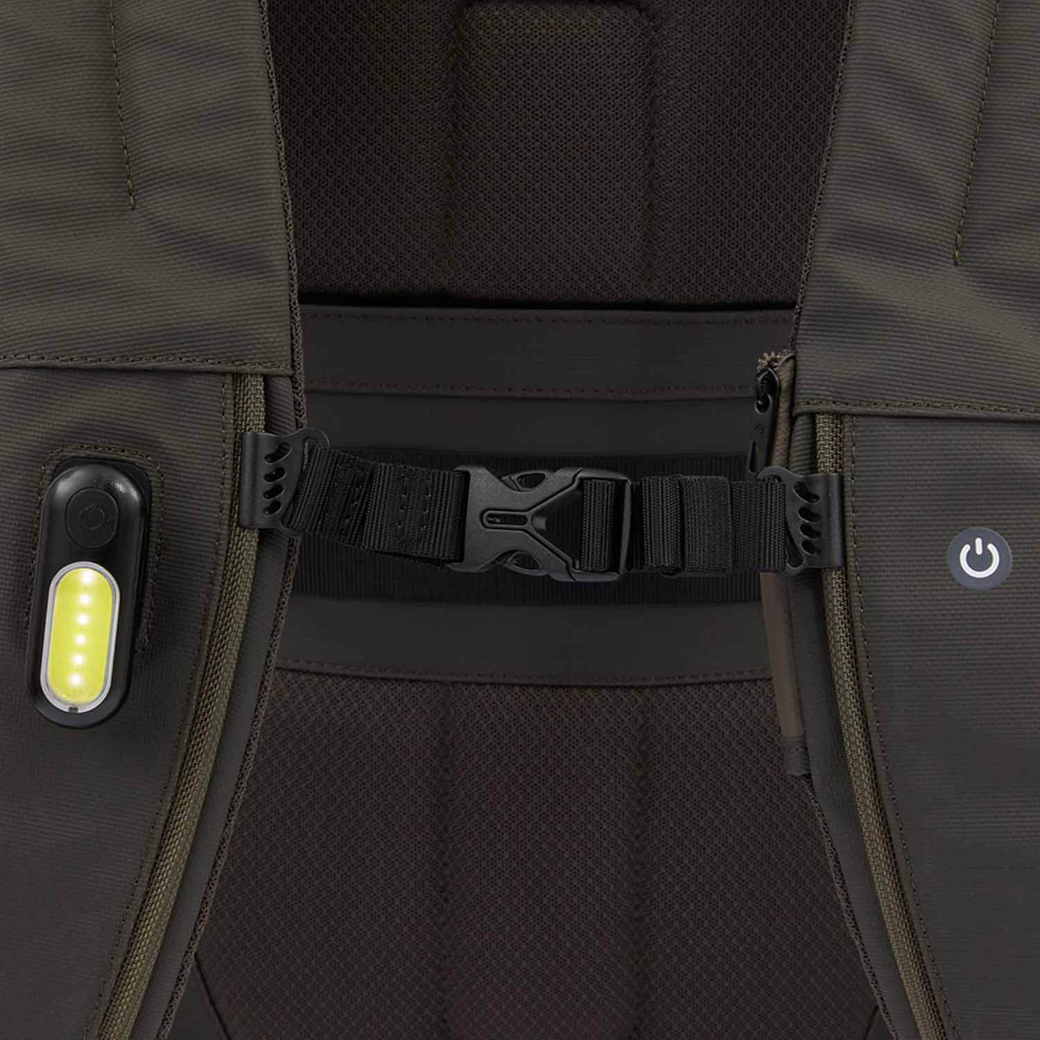 Piquadro Hìdor LED Laptop-Rucksack mit 15,6" Laptopfach und wasserdichter Tasche Blau Piquadro Hìdor LED Laptop-Rucksack mit 15,6" Laptopfach und wasserdichter Tasche Blau