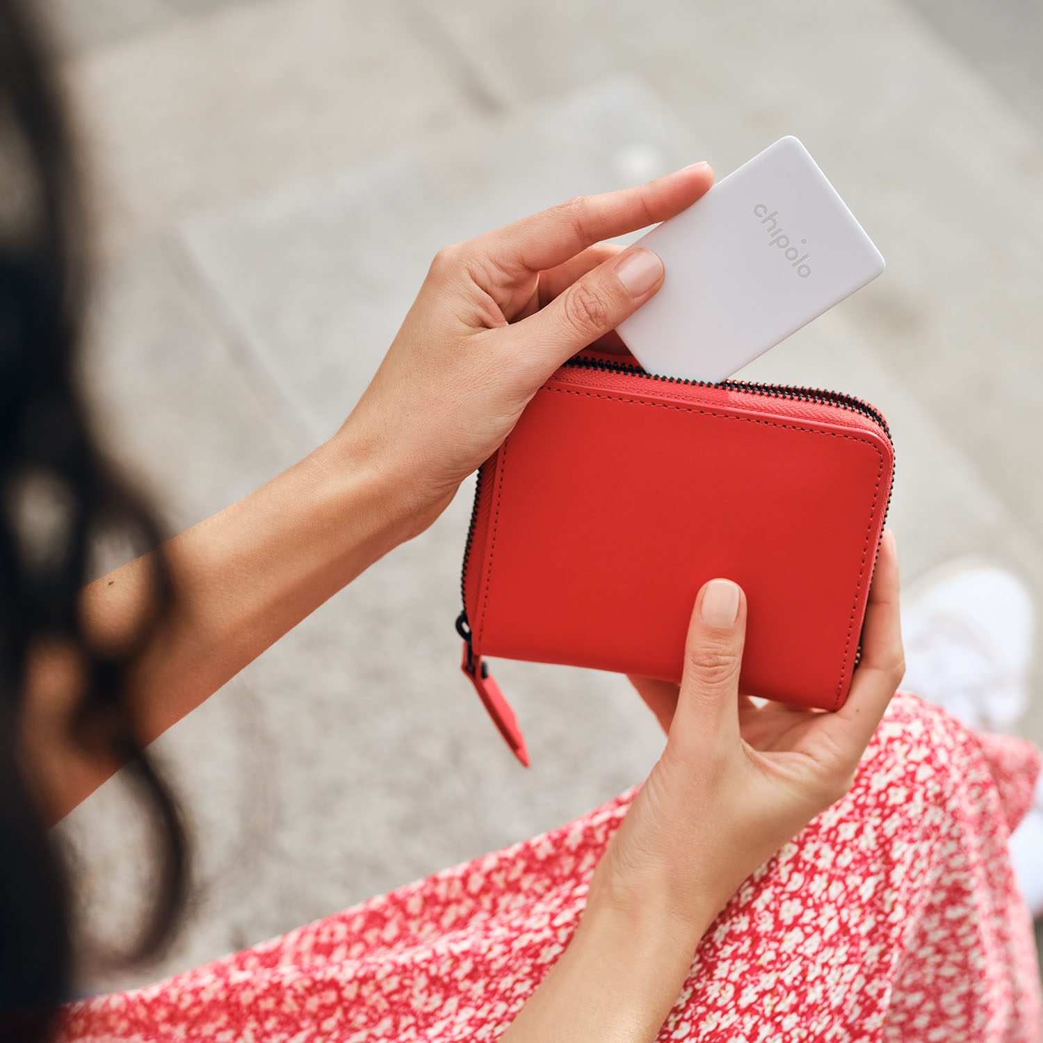 Chipolo CARD Point -- Funktioniert mit der “Mein Gerät finden” von Google-App Off white