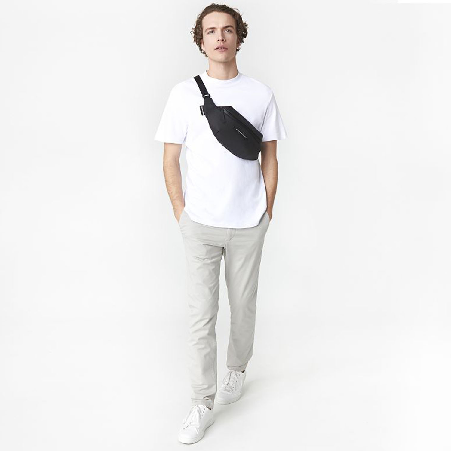 Horizn Studios SoFo Cross-Body Bag All Black Horizn Studios SoFo Cross-Body Bag All Black