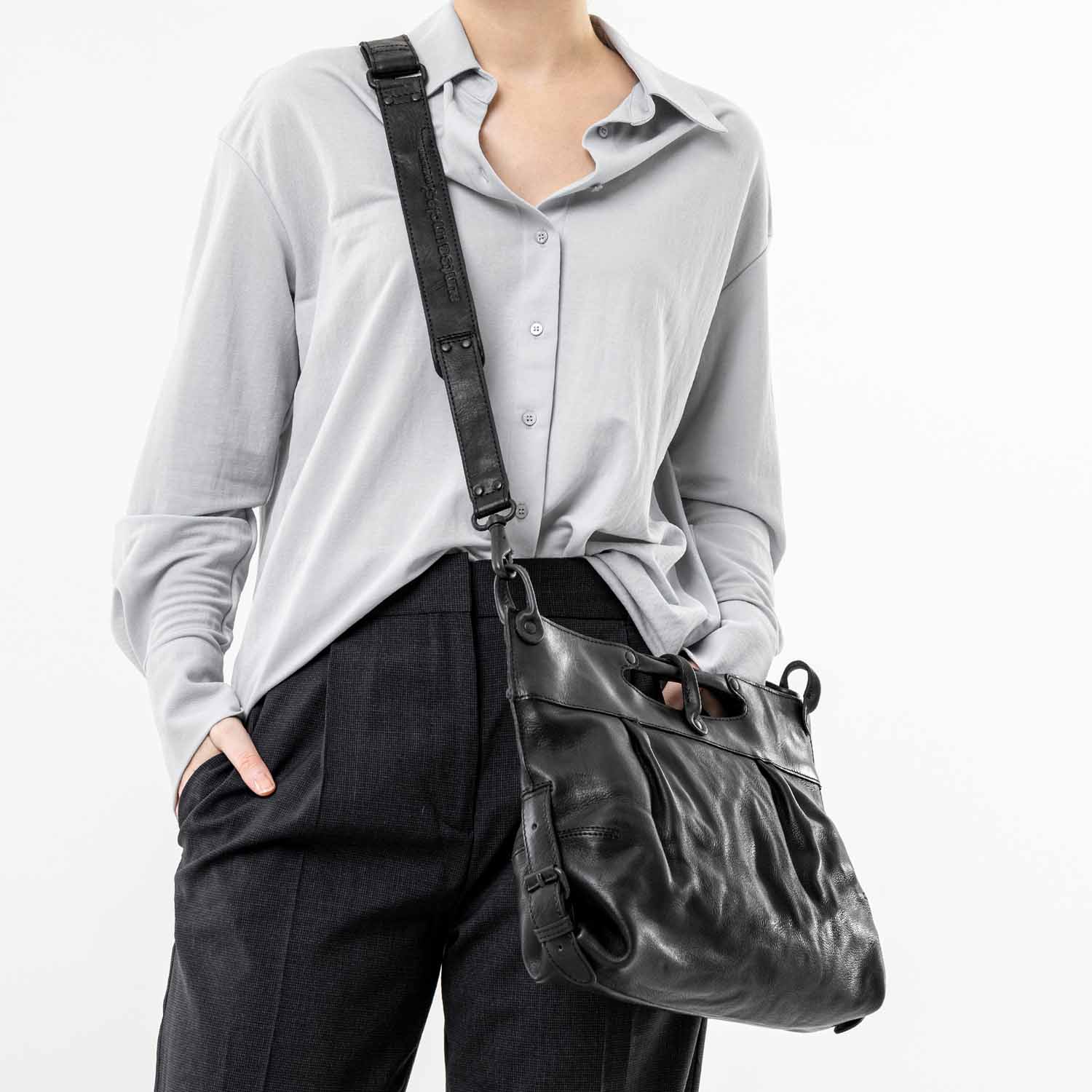 aunts & uncles Grandma's Luxury Club Mrs. Muffin Umhängetasche aunts & uncles Grandma's Luxury Club Mrs. Muffin Umhängetasche