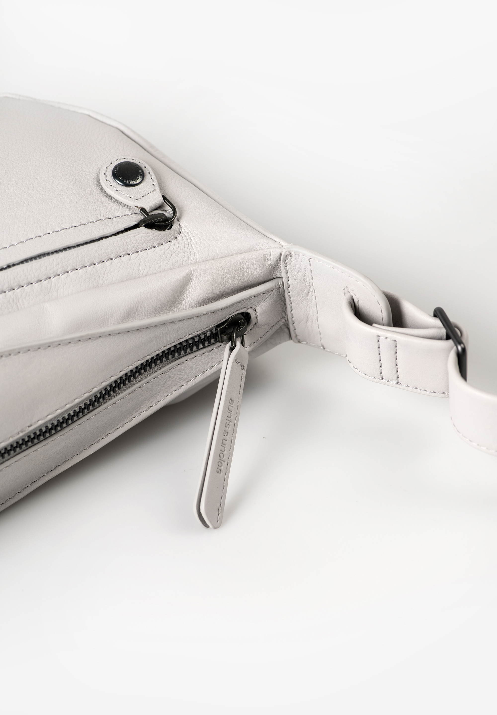 aunts & uncles Jamie's Orchard Crocus Handtasche cloud nine