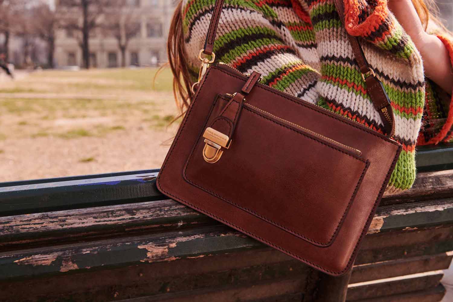 The Bridge Rustici Schultertasche 04394201 Tirol Grün/Gold