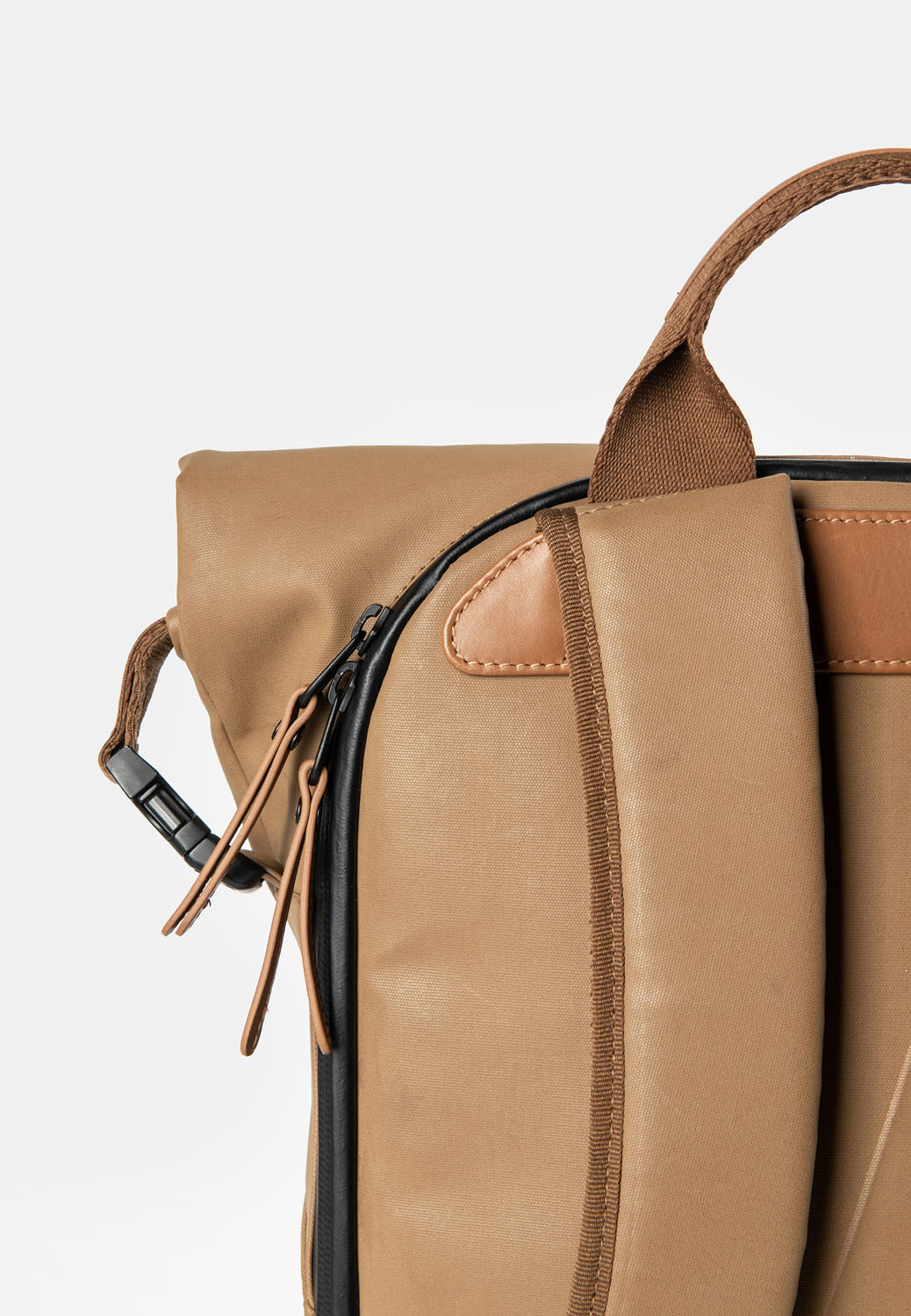 aunts & uncles Japan Tokio Rolltop Rucksack mit 13" Notebookfach tapir aunts & uncles Japan Tokio Rolltop Rucksack mit 13" Notebookfach tapir