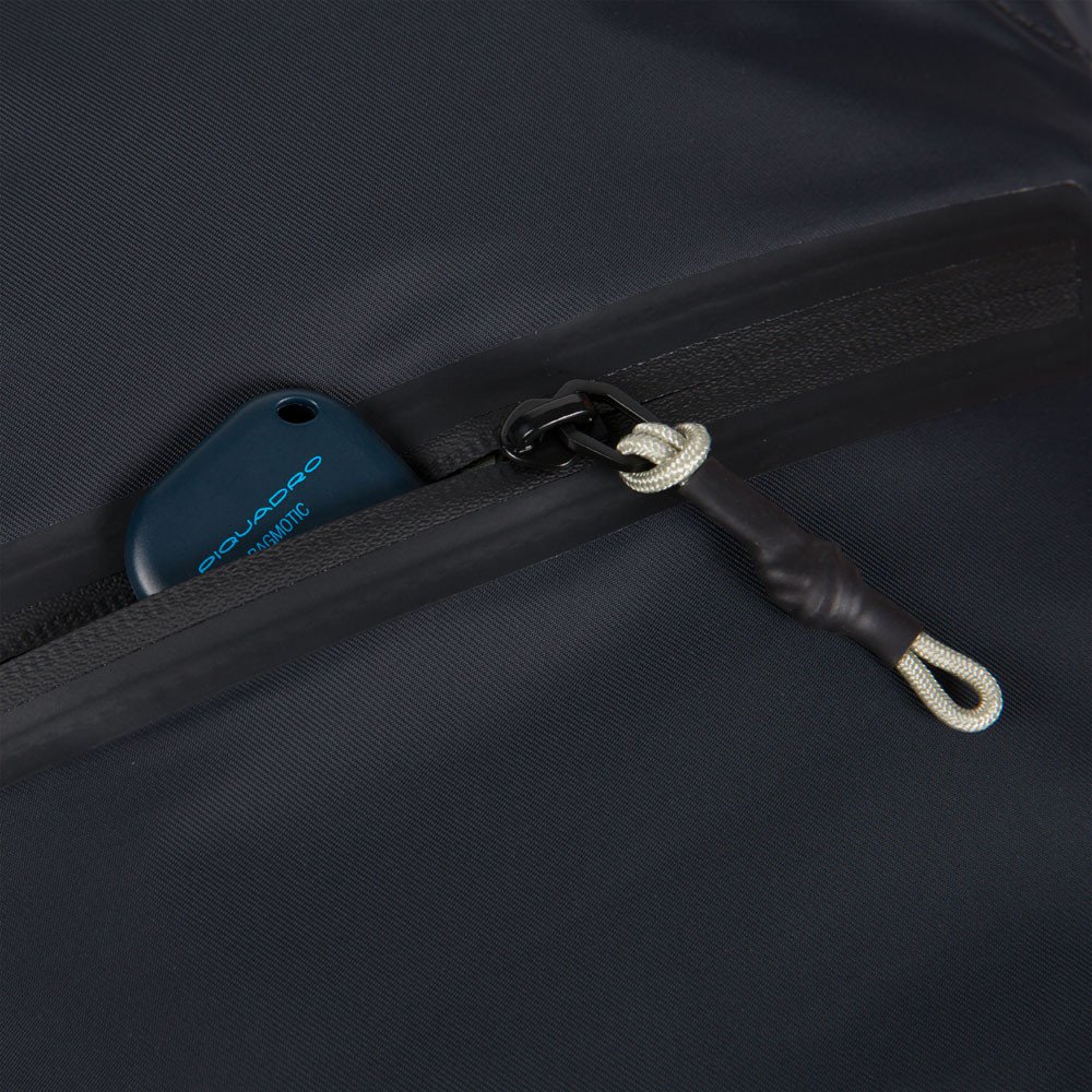 Piquadro PQ-Modular Laptoprucksack 13,3" aus rezykliertem antiviralen Stoff Schwarz Piquadro PQ-Modular Laptoprucksack 13,3" aus rezykliertem antiviralen Stoff Schwarz