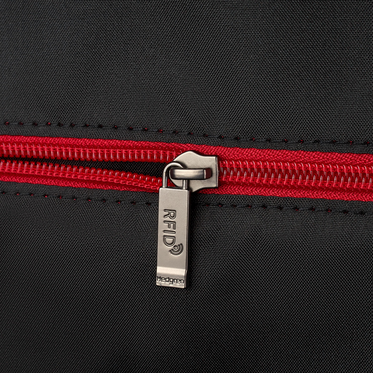 Hedgren Great American Heritage CRUSADE Drawstring Backpack RFID Salsa Red Hedgren Great American Heritage CRUSADE Drawstring Backpack RFID Salsa Red