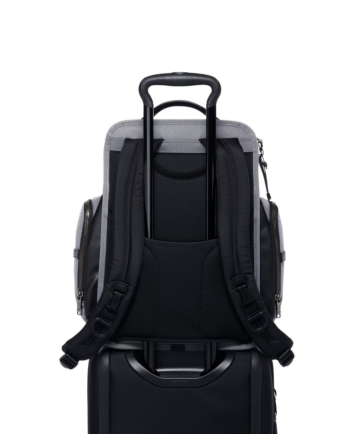 Tumi Alpha X Brief Pack® Laptop-Rucksack + GRATIS HOTELGUTSCHEIN Meteor Grey Tumi Alpha X Brief Pack® Laptop-Rucksack + GRATIS HOTELGUTSCHEIN Meteor Grey