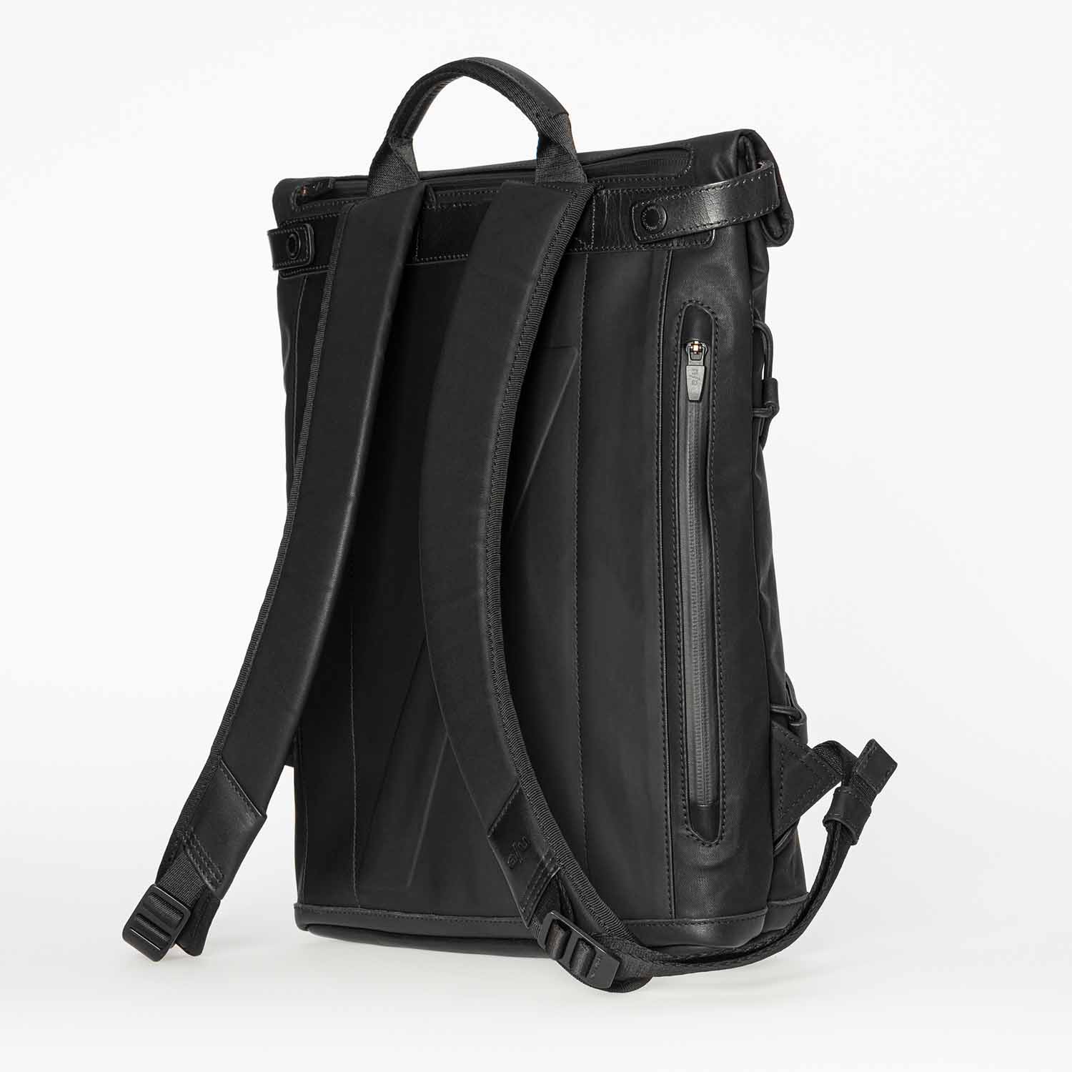 aunts & uncles Japan Yokohama Rolltop Rucksack mit 13" Notebookfach black