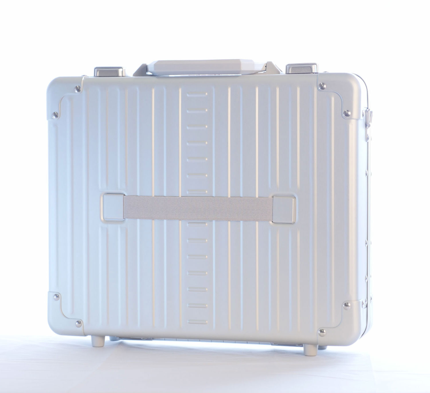 Aleon Business Attaché 17" Laptop Case, 33 cm Silber