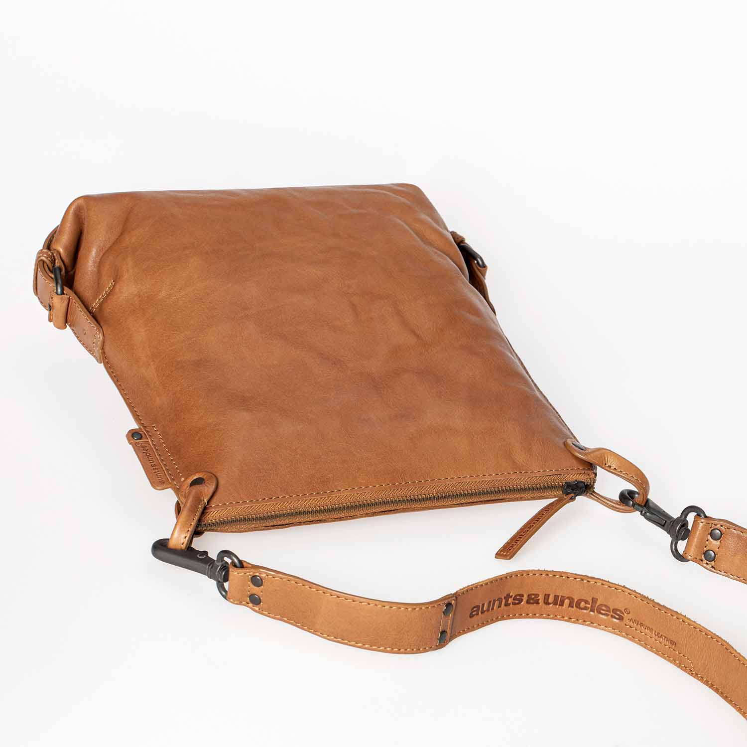 aunts & uncles Grandma's Luxury Club Mrs. Raisin Cookie Umhängetasche caramel