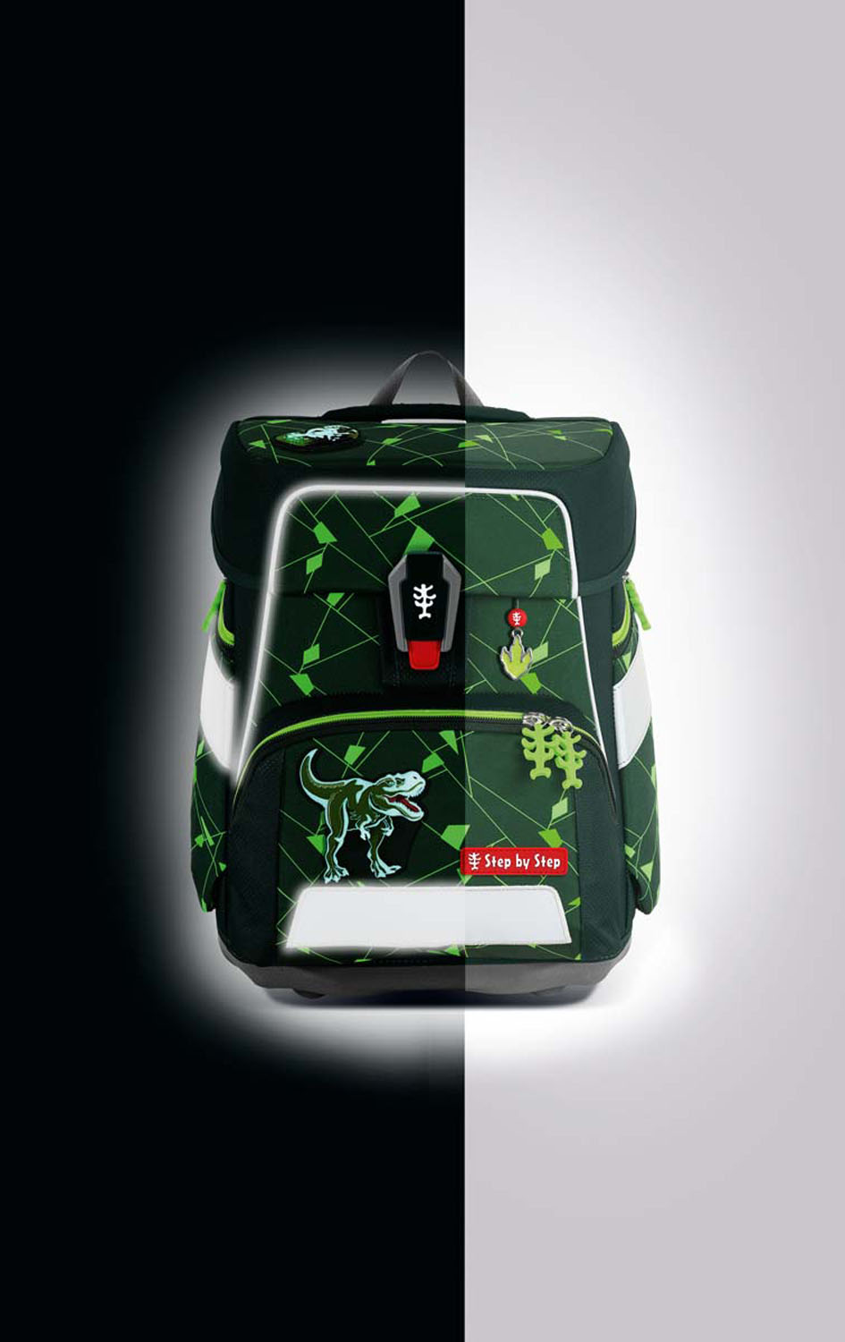 Step by Step SPACE SHINE Schulranzen-Set, 5-teilig "Dino Night Tyro" Step by Step SPACE SHINE Schulranzen-Set, 5-teilig "Dino Night Tyro"