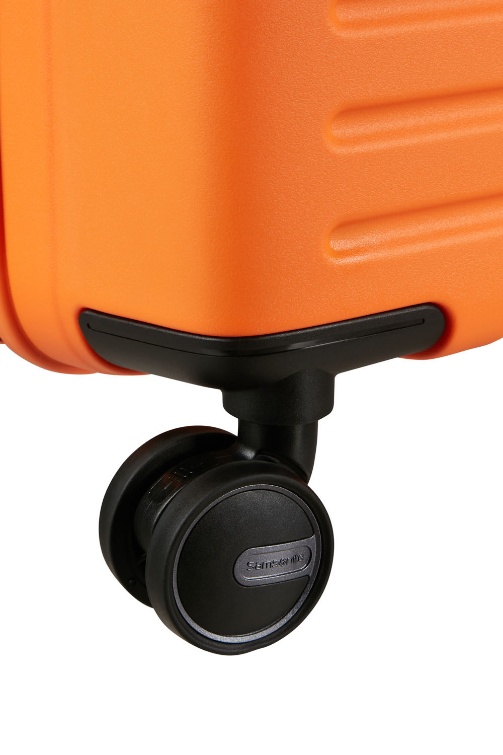 Samsonite Restackd Trolley mit 4 Rollen erweiterbar 68cm + GRATIS HOTELGUTSCHEIN Papaya