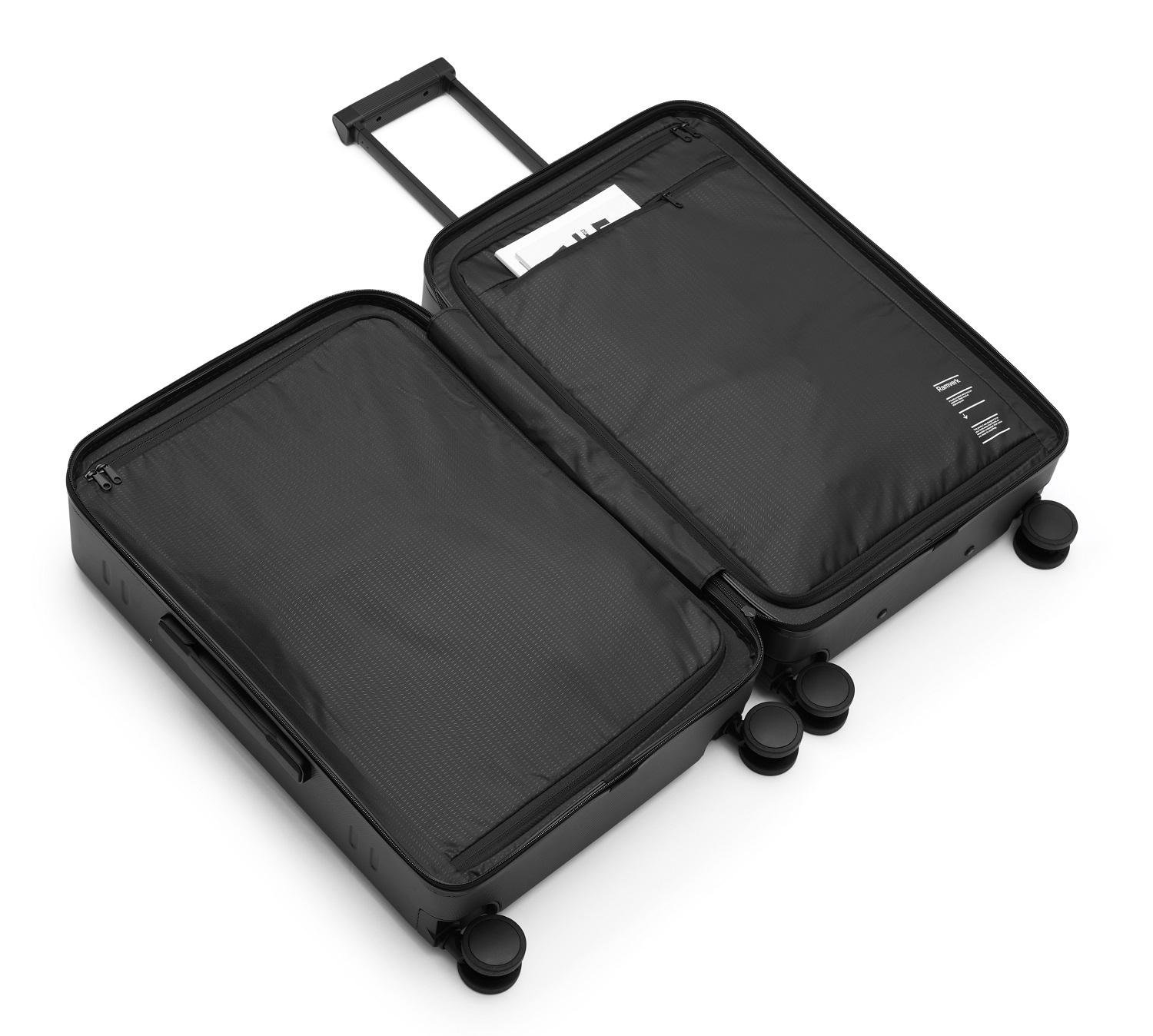 D_b_ Ramverk Check-in Luggage Medium Black Out