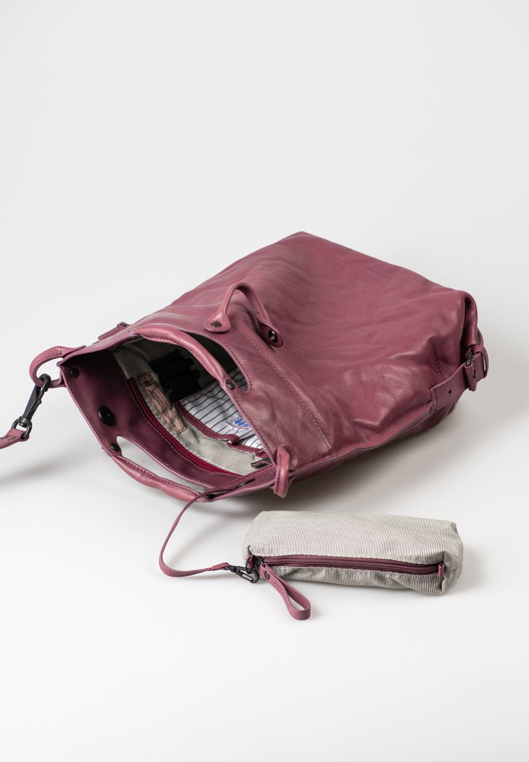 aunts & uncles Grandma's Luxury Club Mrs. Pancake Umhängetasche tulipwood