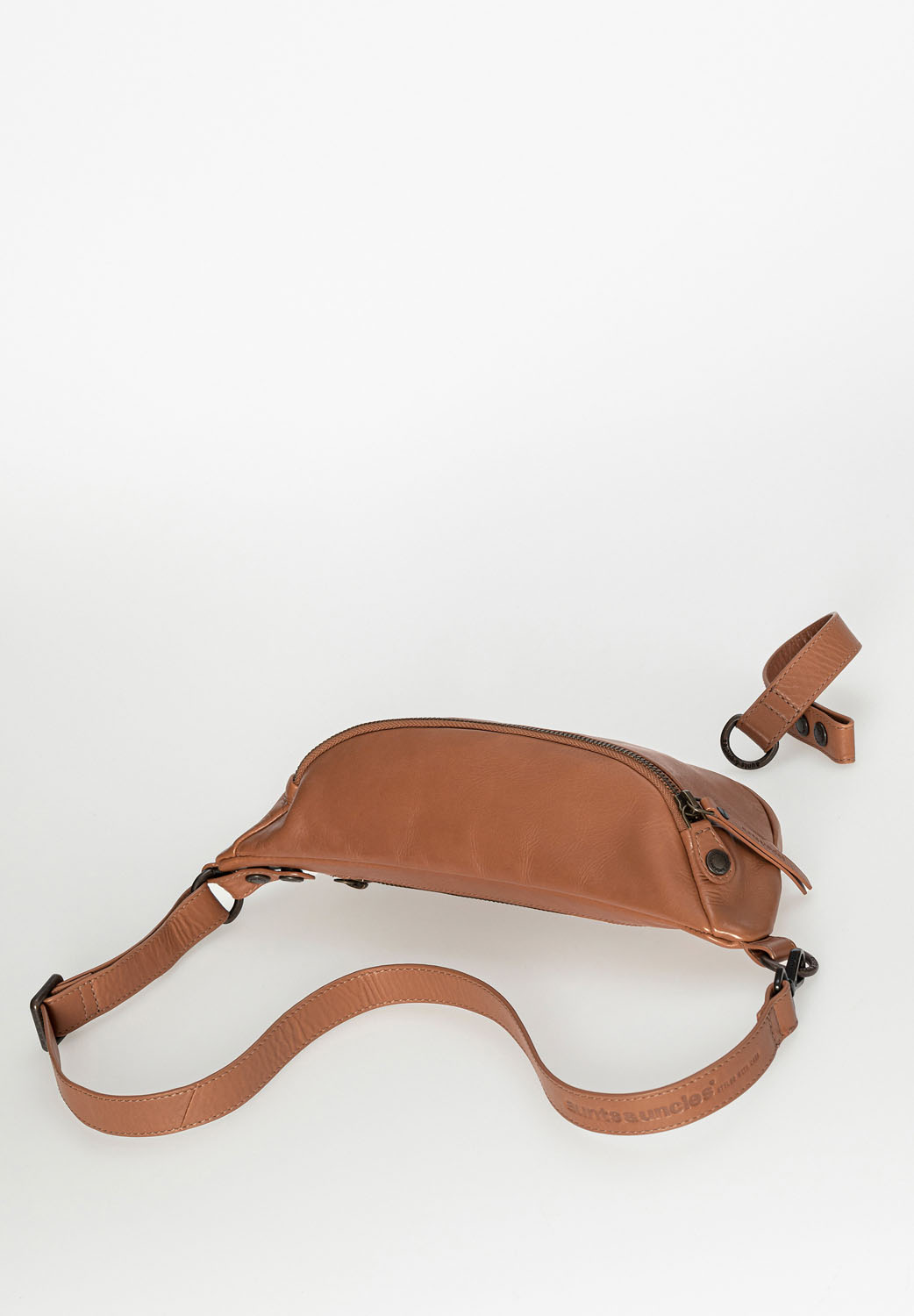 aunts & uncles Jamie´s Orchard Bilberry Bauchtasche cognac