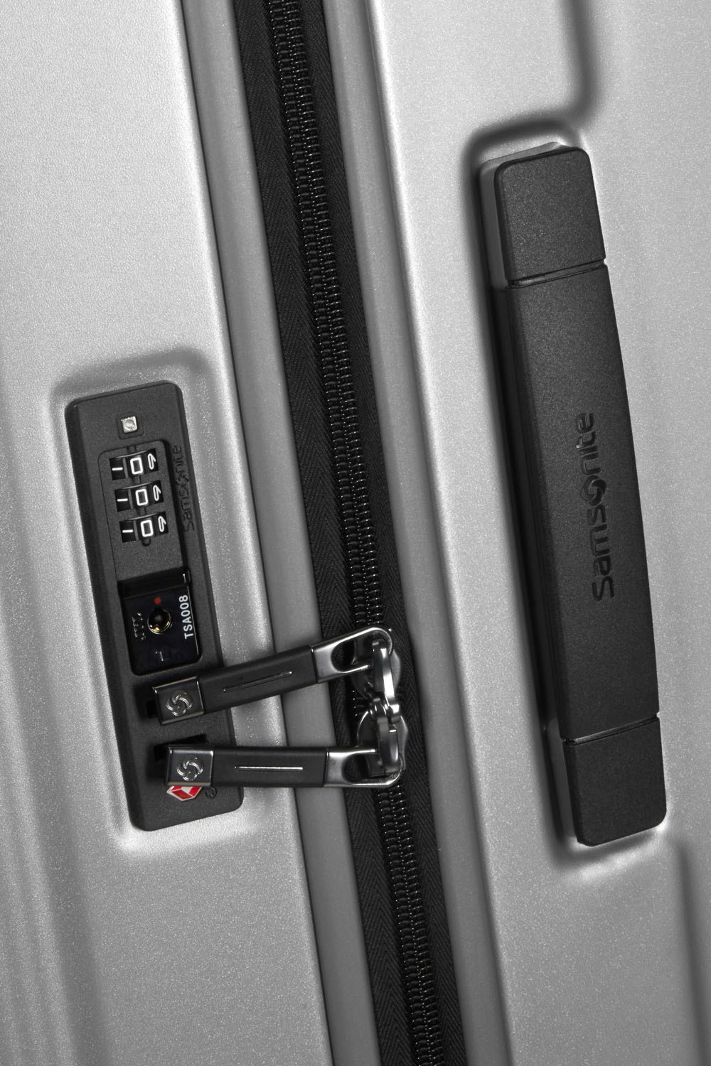 Samsonite Nuon Trunk 80cm Matt Silver Samsonite Nuon Trunk 80cm Matt Silver