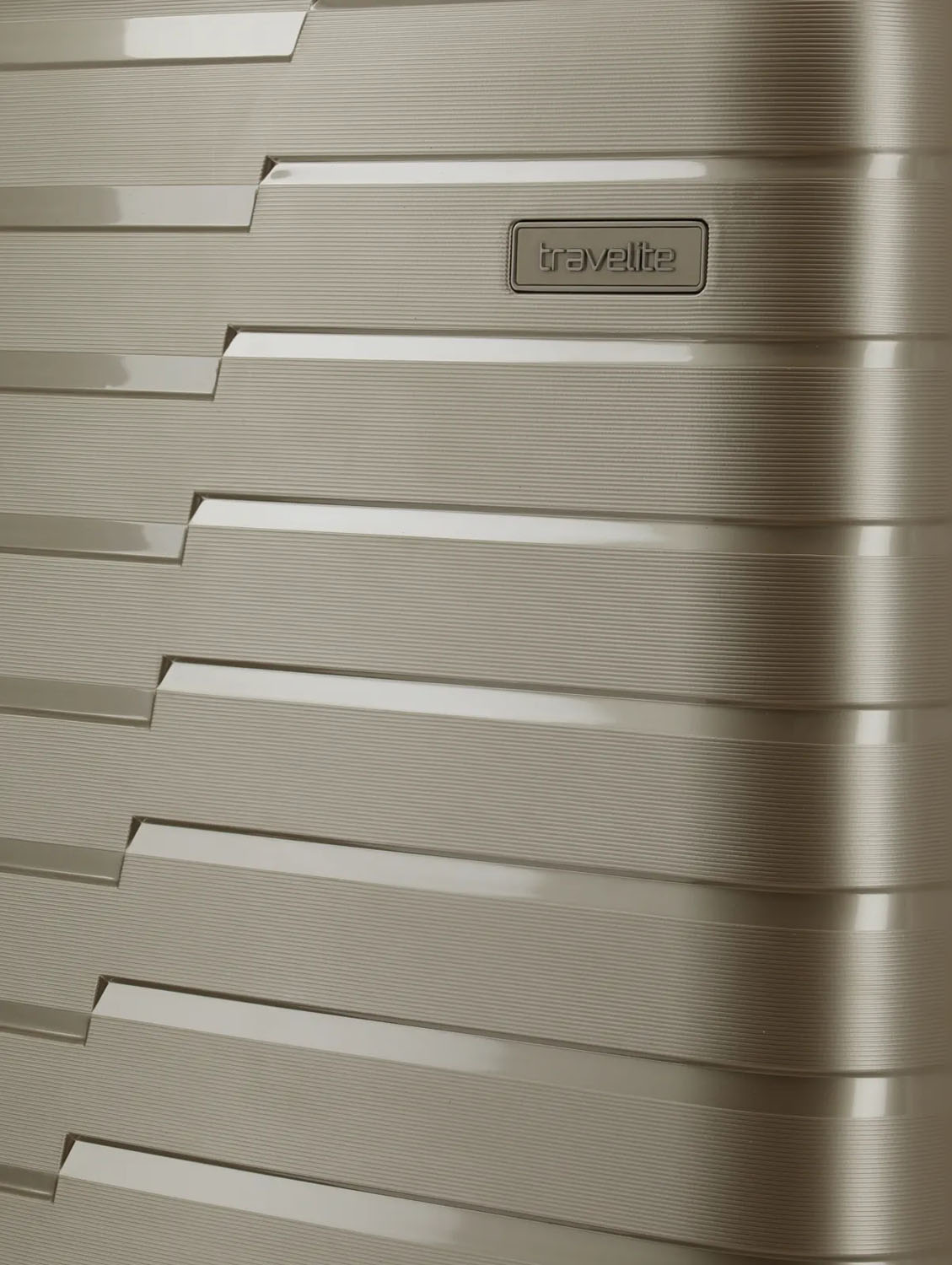 Travelite Air Base Trolley S 4-Rollen, erweiterbar Champagner Travelite Air Base Trolley S 4-Rollen, erweiterbar Champagner