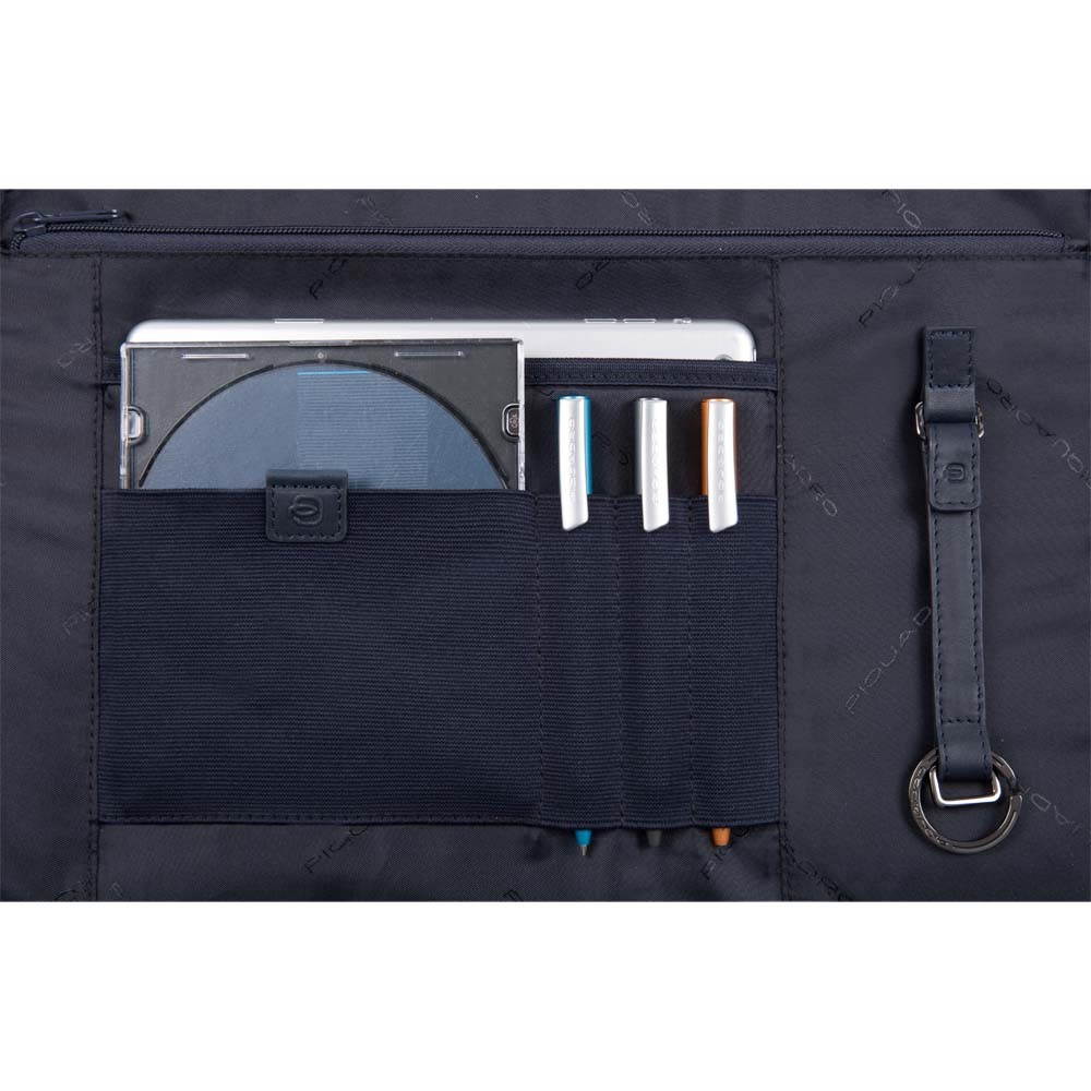 Piquadro ILI Kurzgriff-Laptoptasche mit zwei Fächern und iPad®Air/Pro 9,7-Fach Nachtblau Piquadro ILI Kurzgriff-Laptoptasche mit zwei Fächern und iPad®Air/Pro 9,7-Fach Nachtblau