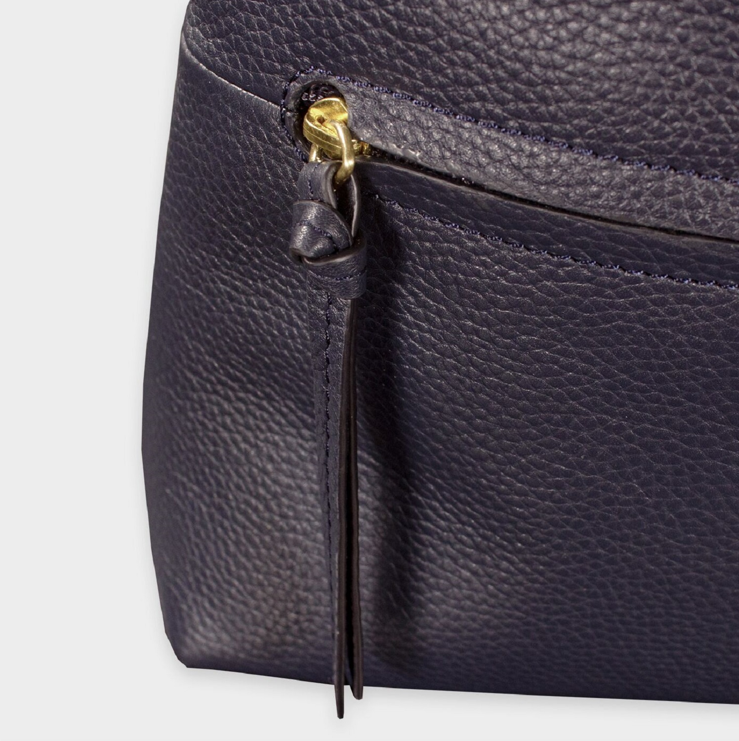 Braun Büffel Hanna Umhängetasche S 12071 navy Braun Büffel Hanna Umhängetasche S 12071 navy