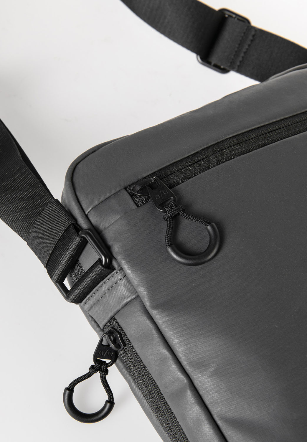 aunts & uncles Japan RE Oyabe Umhängetasche volcanic ash