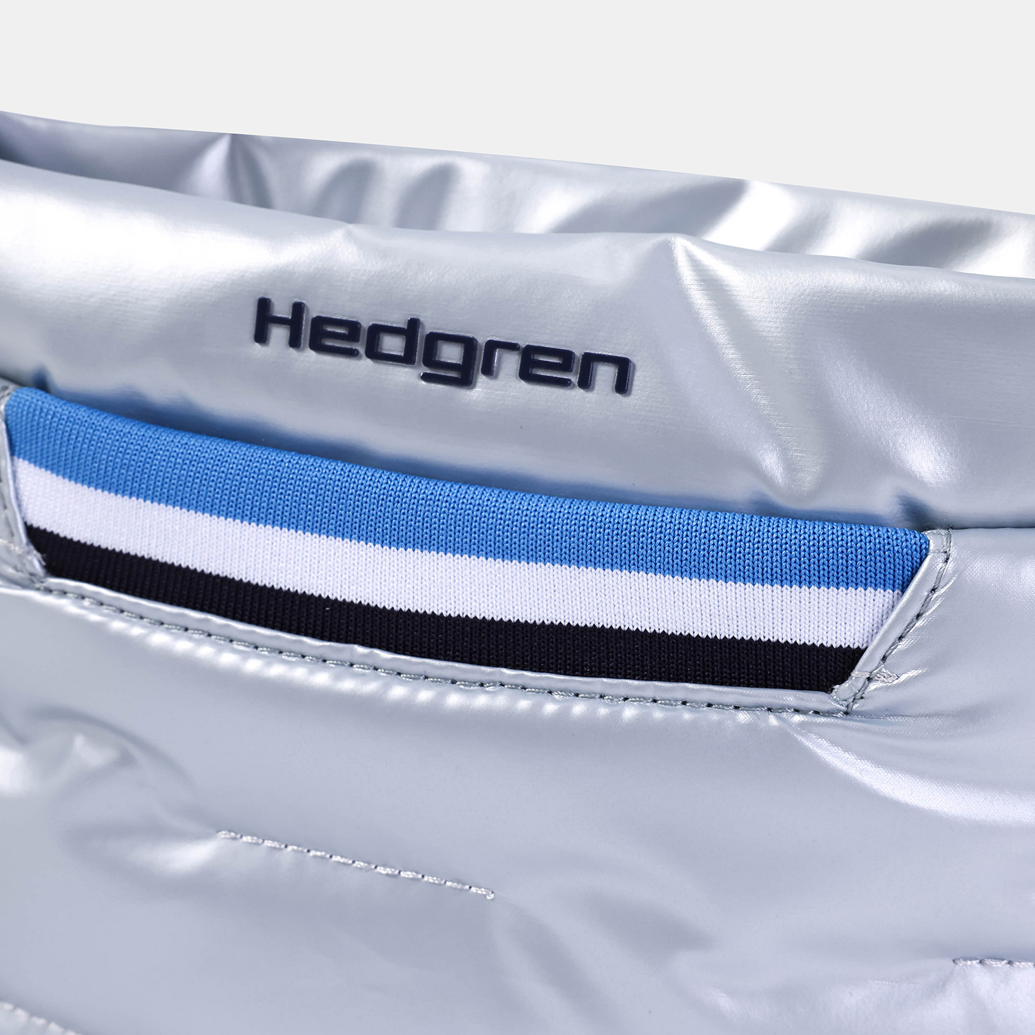 Hedgren Cocoon CUSHY weiche Crossover-Tasche Pearl Blue Hedgren Cocoon CUSHY weiche Crossover-Tasche Pearl Blue
