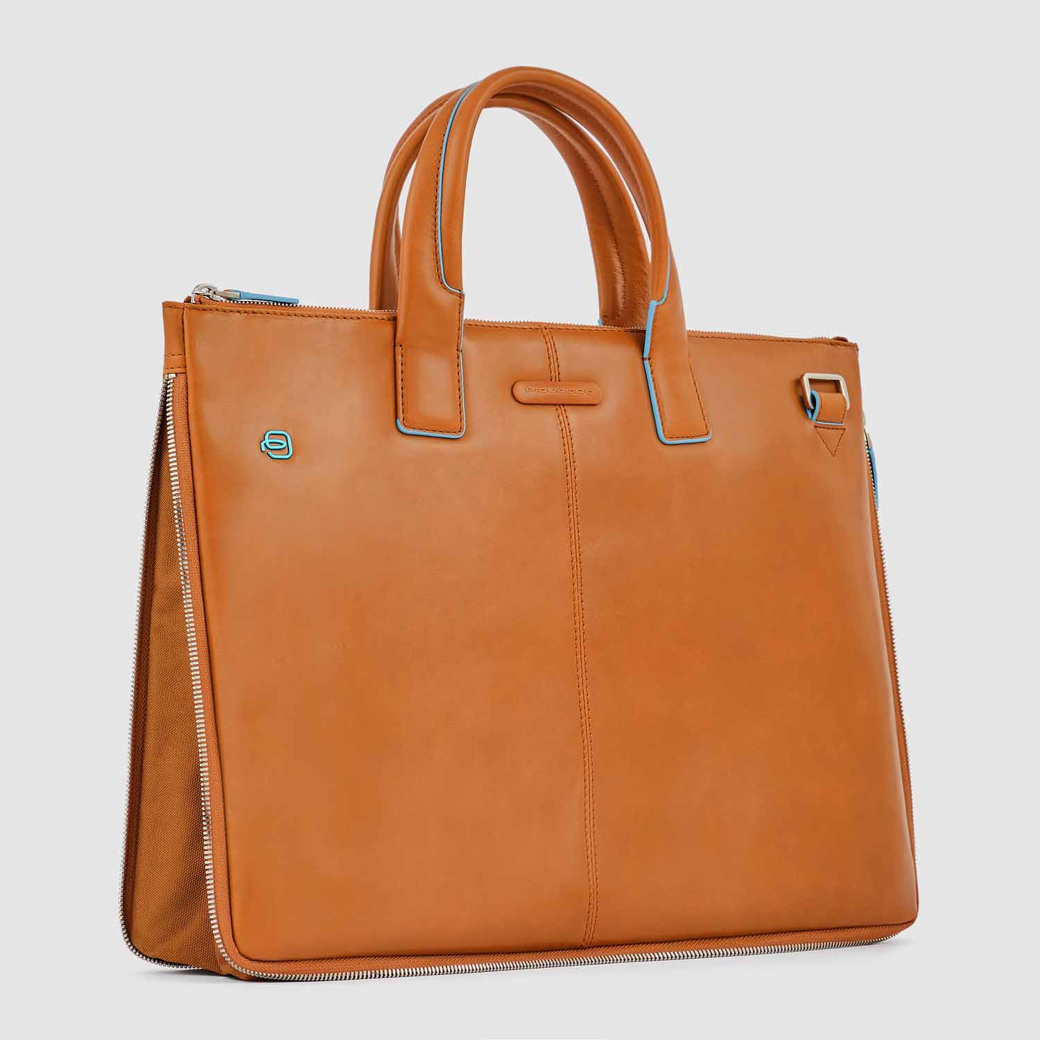 Piquadro Blue Square Schmale, erweiterbare Laptoptasche 15.6" mit Tabletfach sabbia sahara Piquadro Blue Square Schmale, erweiterbare Laptoptasche 15.6" mit Tabletfach sabbia sahara