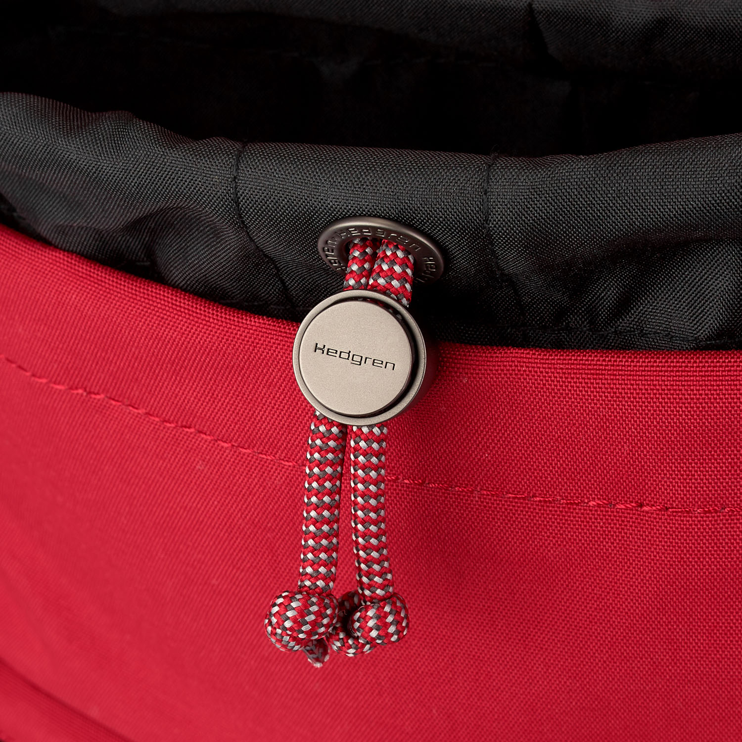 Hedgren Great American Heritage CANYON Square Backpack RFID 15,6" Salsa Red Hedgren Great American Heritage CANYON Square Backpack RFID 15,6" Salsa Red