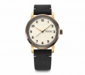 Wenger Attitude 42mm Sportuhr creme (beige),  gold, schwarz jetzt online kaufen