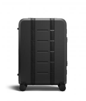D_b_ Ramverk Pro Check-in Luggage Medium mit Aluminiumrahmen Black Out