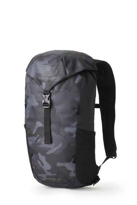 16 Liter Tagesrucksack Black Woodland Camo