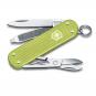 Victorinox Classic SD Alox Colors, 58 mm, kleines Taschenmesser Lime Twist