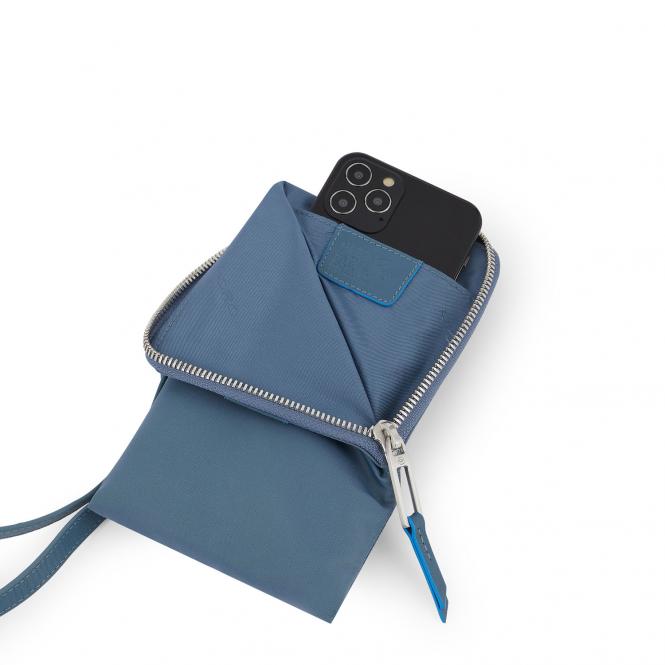 Smartphone-Etui aus rezykliertem Stoff und Leder 
