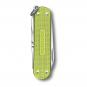 Victorinox Classic SD Alox Colors, 58 mm, kleines Taschenmesser Lime Twist