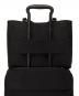 Tumi Voyageur Valetta Tragetasche (medium) Schwarz/Gold